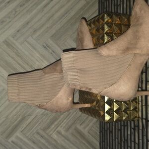 Zara Beige Ankle Boots